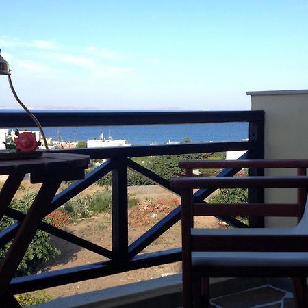 Hotel Theodorou Azolimnos Exterior foto