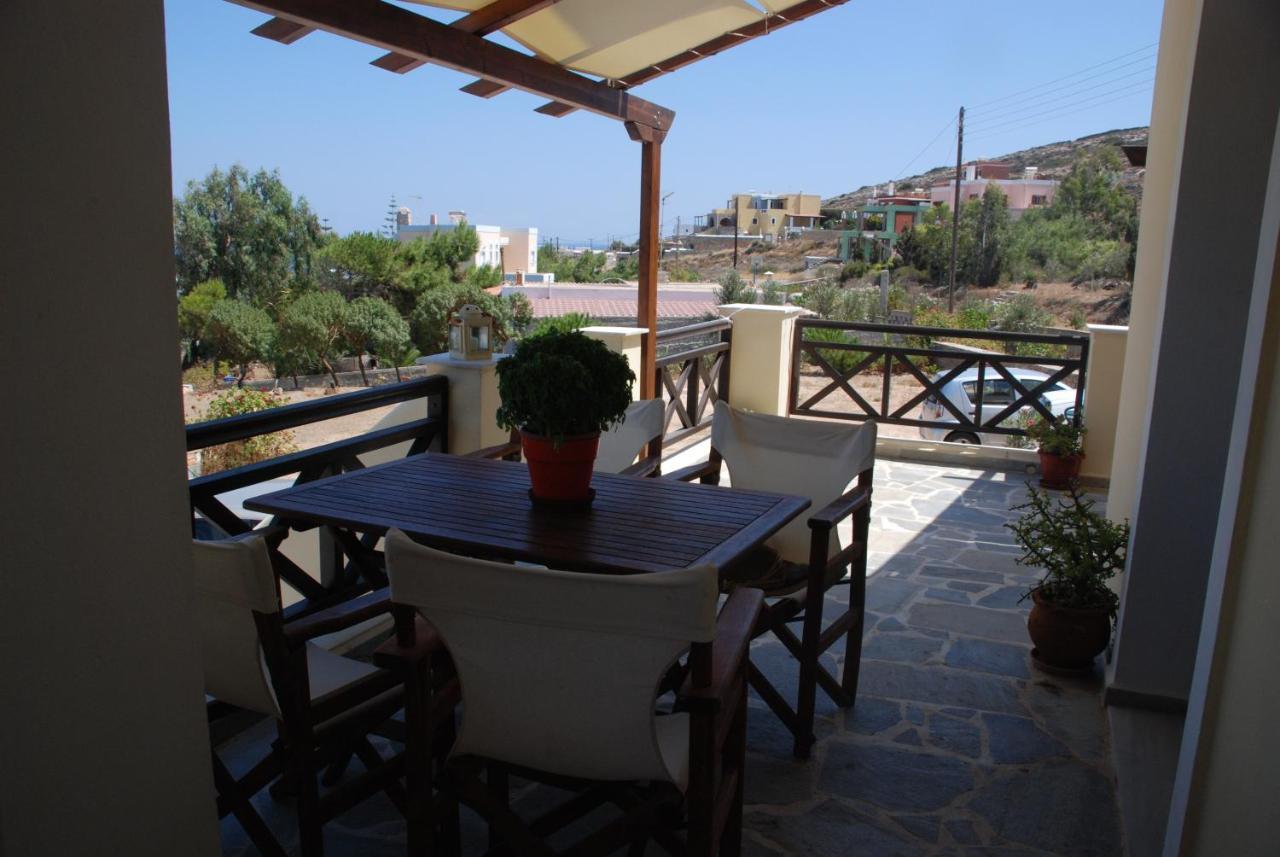 Hotel Theodorou Azolimnos Exterior foto