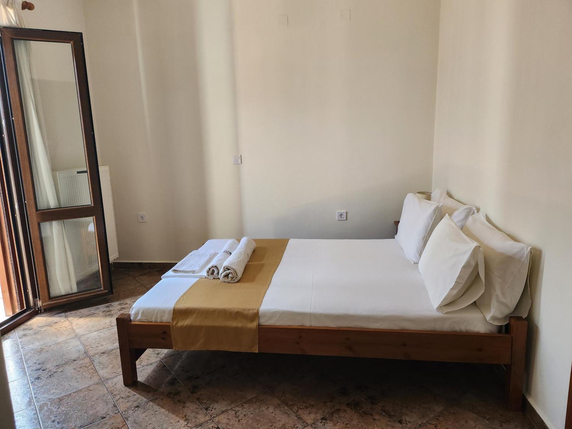 Hotel Theodorou Azolimnos Zimmer foto